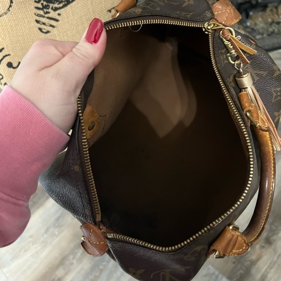 - LV speedy purse - Picture 6 of 16